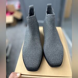 Vivaia Gray Ankle Boots